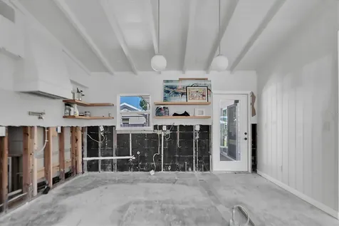 4811 Del Rio Way S Gulfport FL 33711