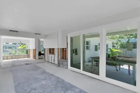 4811 Del Rio Way S Gulfport FL 33711