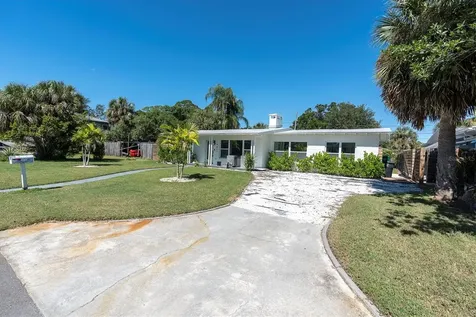 4811 Del Rio Way S Gulfport FL 33711