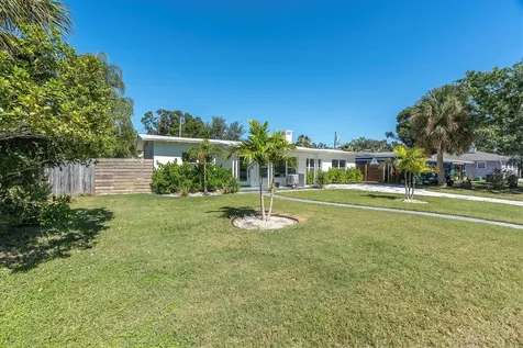 4811 Del Rio Way S Gulfport FL 33711