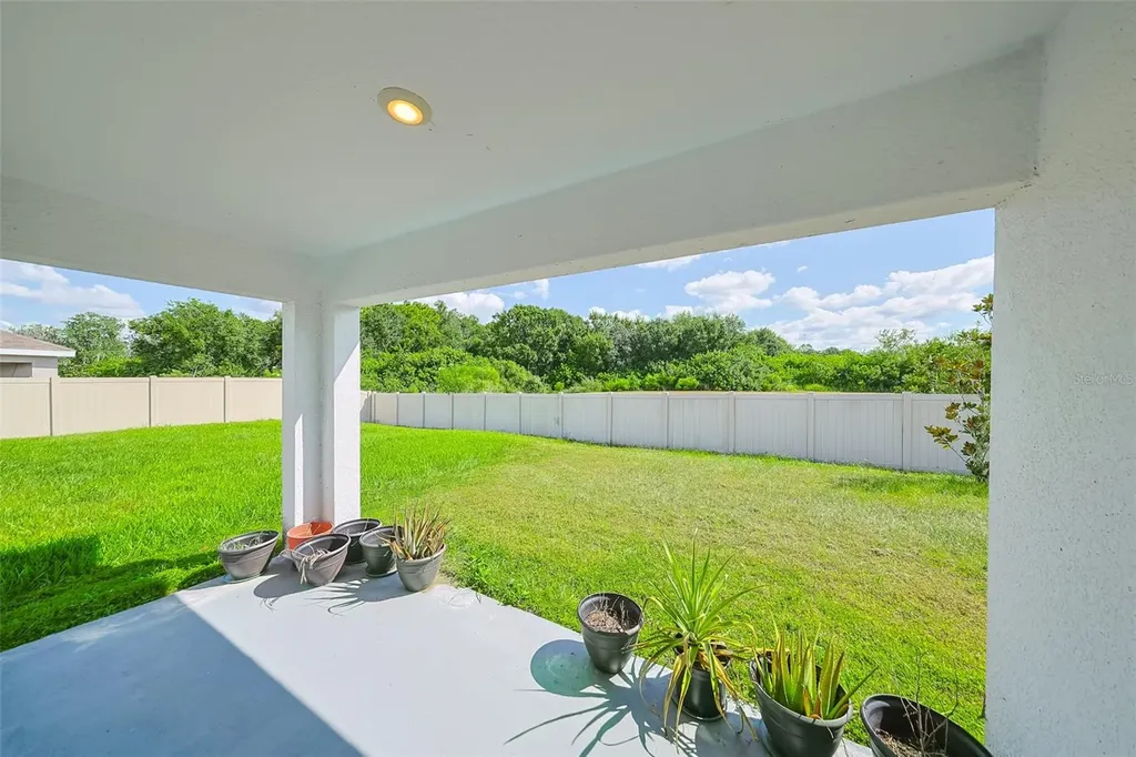 12136 Lily Magnolia Lane Riverview FL 33569