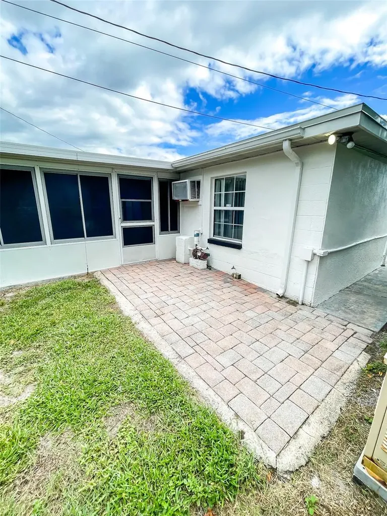 10491 117th Drive Largo FL 33773