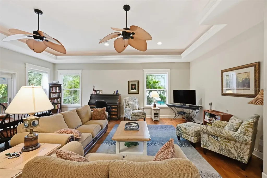 7002 Marina Drive Holmes Beach FL 34217