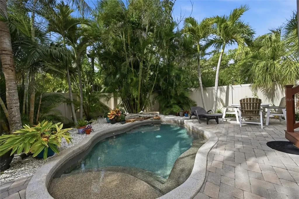 7002 Marina Drive Holmes Beach FL 34217