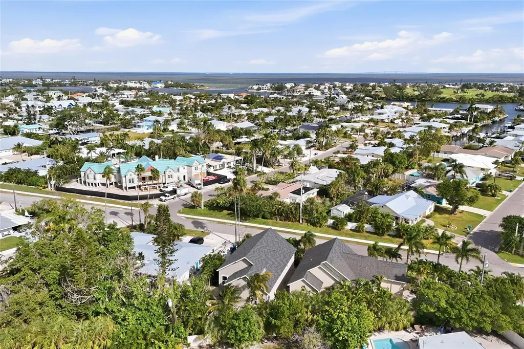 7002 Marina Drive Holmes Beach FL 34217