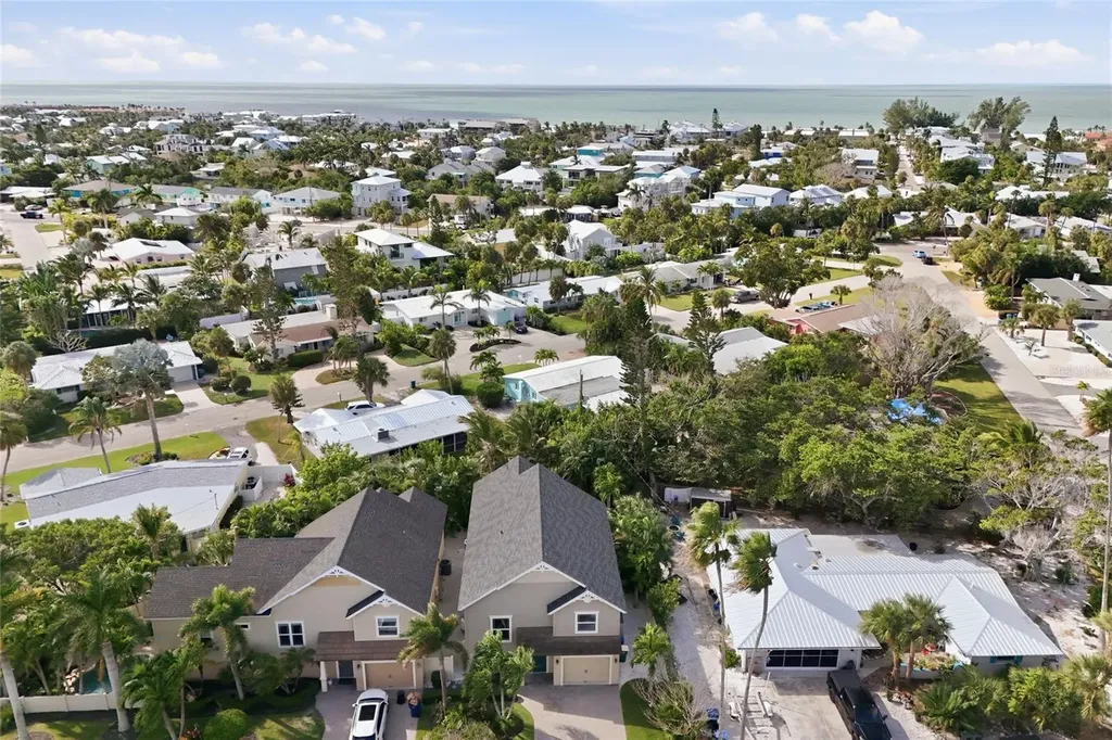 7002 Marina Drive Holmes Beach FL 34217