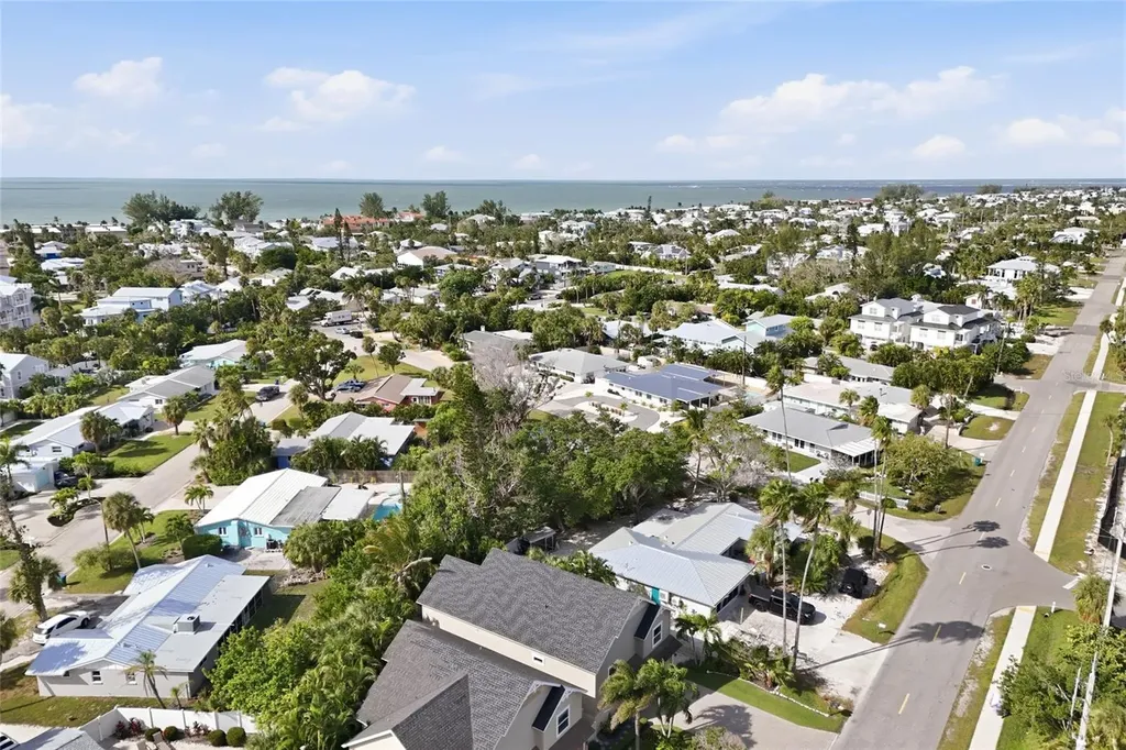 7002 Marina Drive Holmes Beach FL 34217