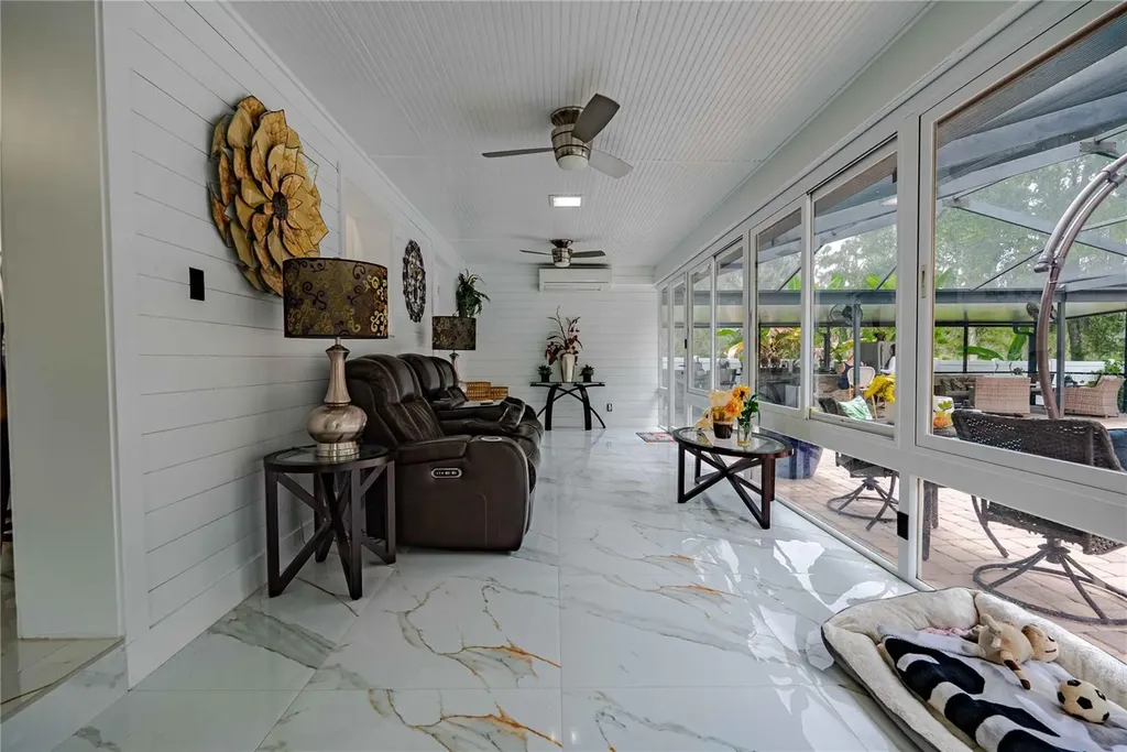 8020 Sharon Drive Tampa FL 33617