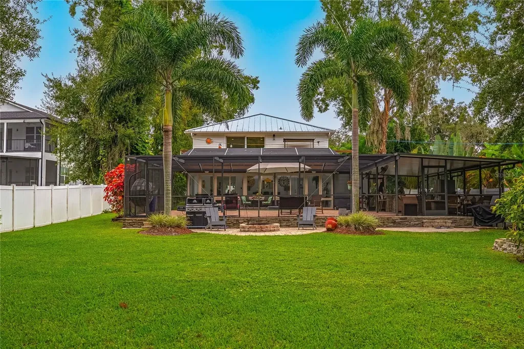 8020 Sharon Drive Tampa FL 33617