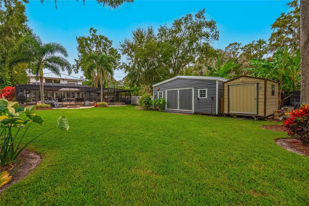 8020 Sharon Drive Tampa FL 33617