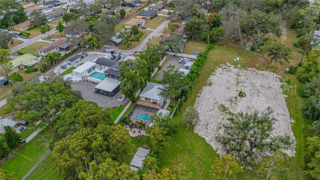 8020 Sharon Drive Tampa FL 33617