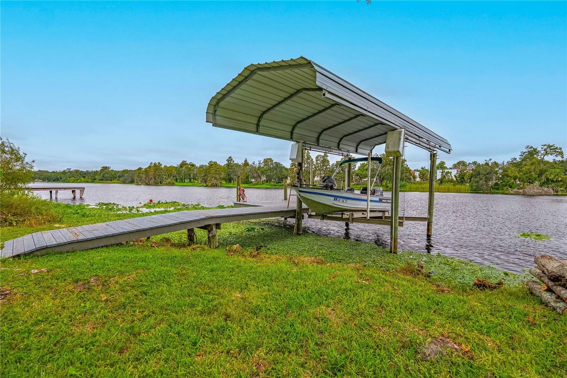 8020 Sharon Drive Tampa FL 33617