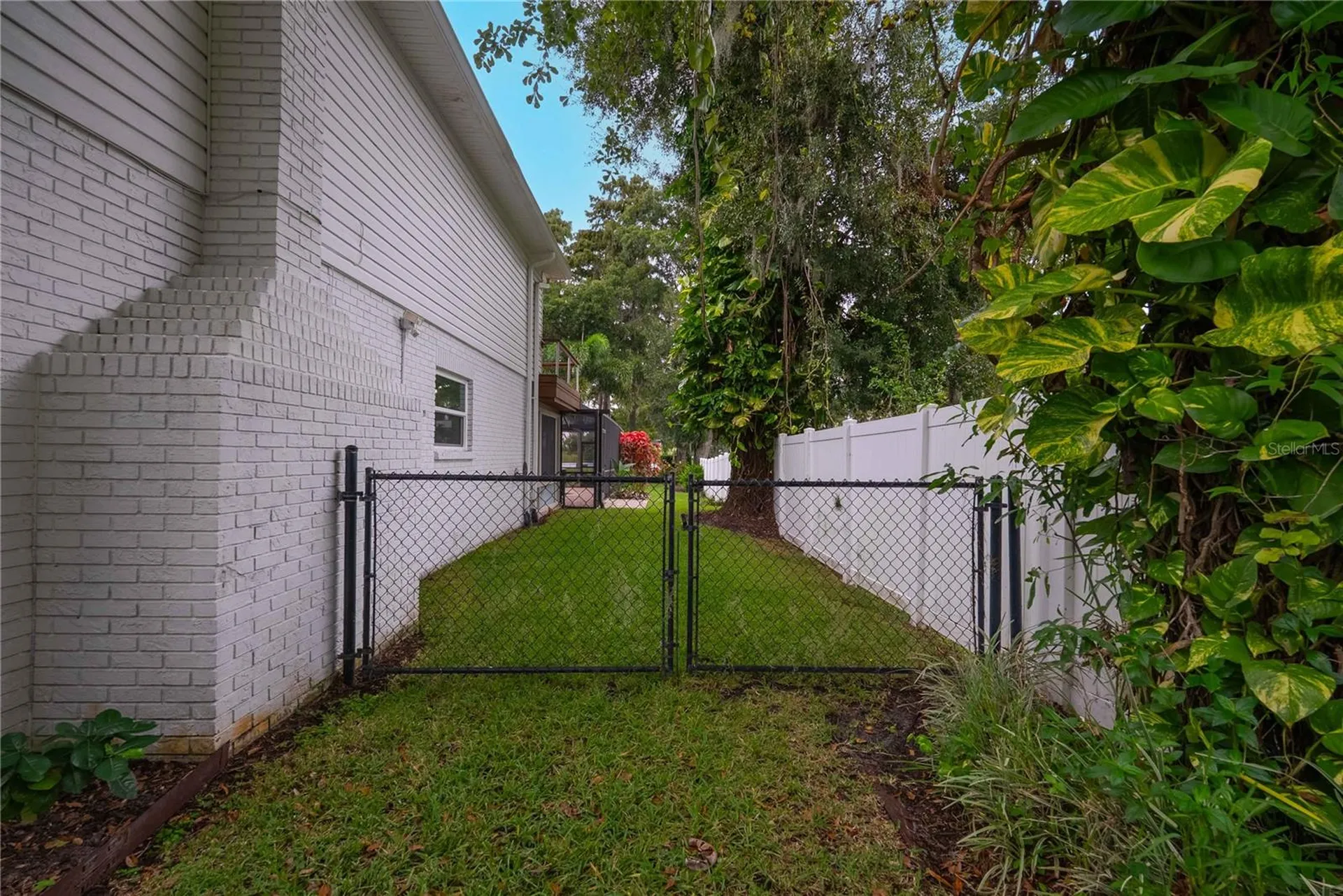 8020 Sharon Drive Tampa FL 33617