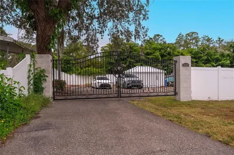 8020 Sharon Drive Tampa FL 33617