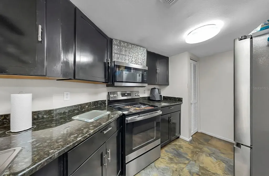 4036 Angel Oak Court Tampa FL 33613