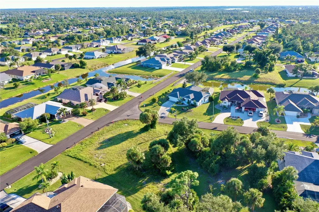 2 Sportsman Way Rotonda West FL 33947
