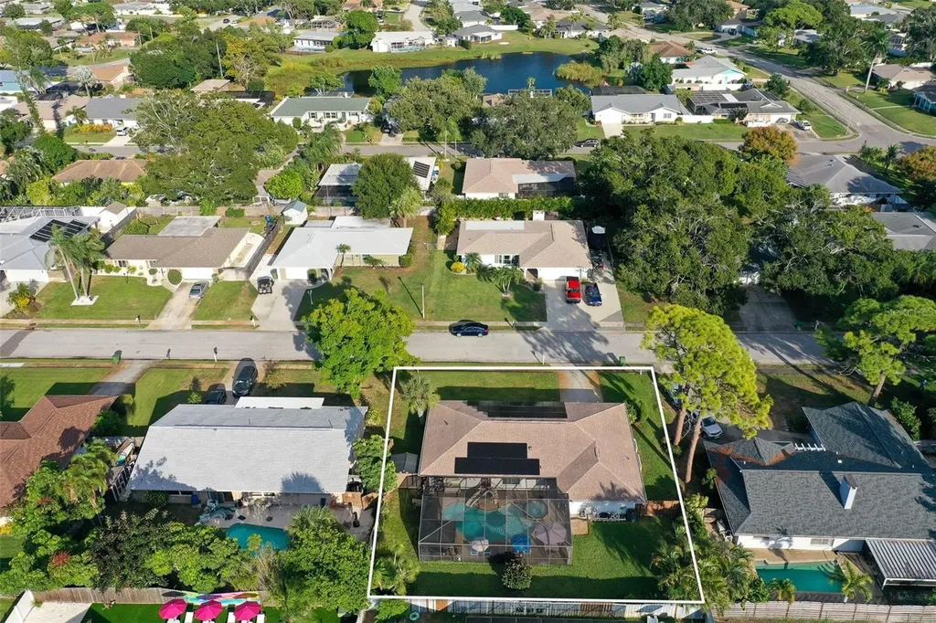 2216 40th Street W Bradenton FL 34205