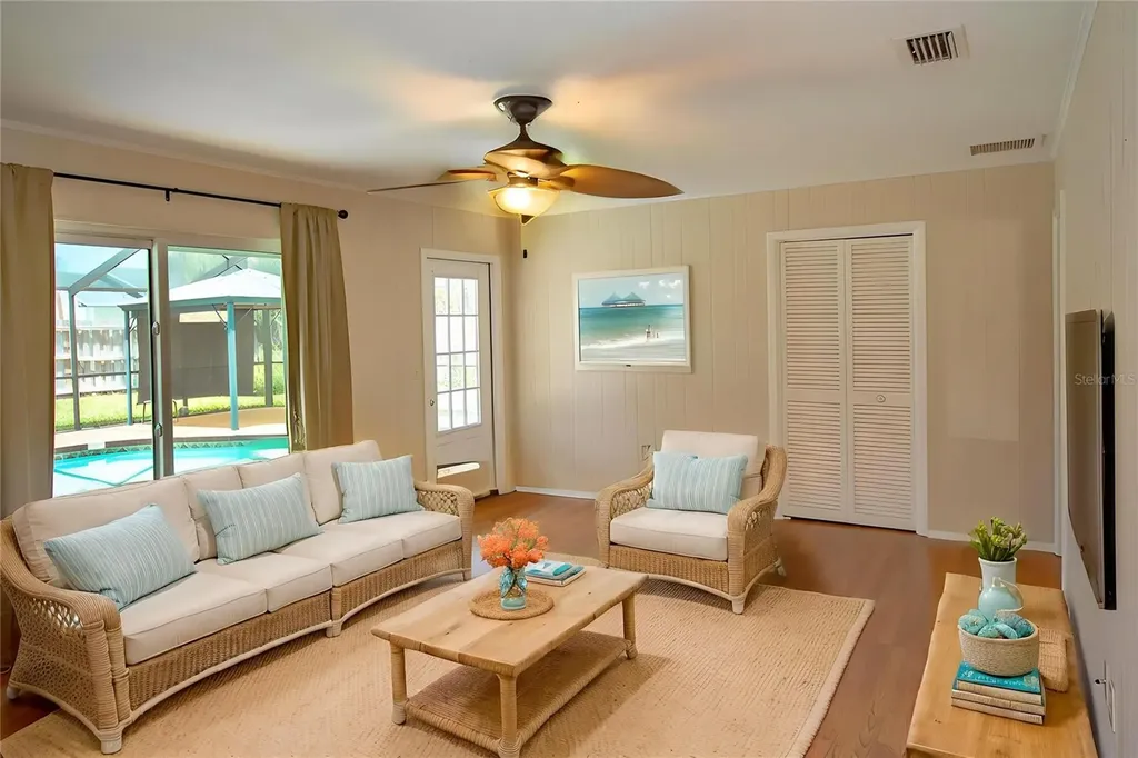 2216 40th Street W Bradenton FL 34205