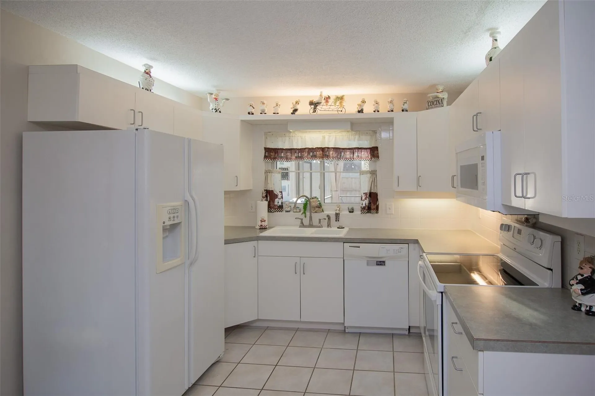 2216 40th Street W Bradenton FL 34205