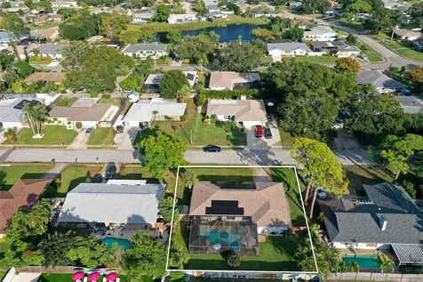 2216 40th Street W Bradenton FL 34205