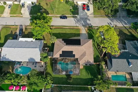 2216 40th Street W Bradenton FL 34205