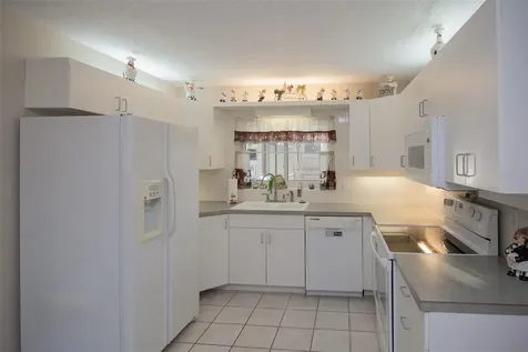 2216 40th Street W Bradenton FL 34205