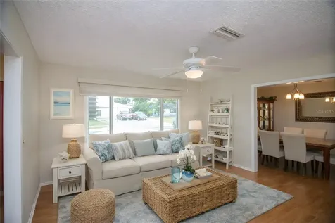 2216 40th Street W Bradenton FL 34205