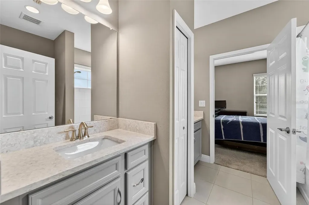6307 Brevada Lane Apollo Beach FL 33572