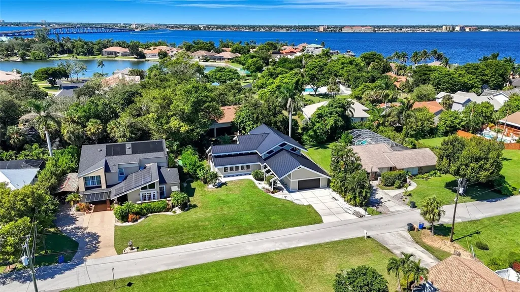 330 Prather Drive Fort Myers FL 33919