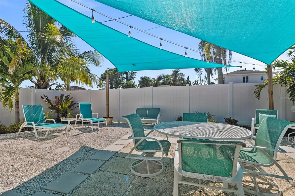 702 Poinciana Road Nokomis FL 34275