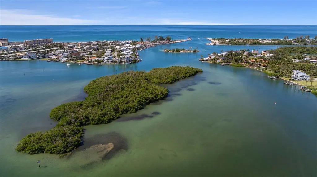 702 Poinciana Road Nokomis FL 34275