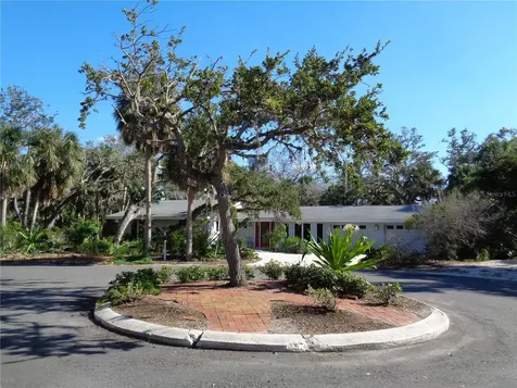 4894 Oxford Drive Sarasota FL 34242