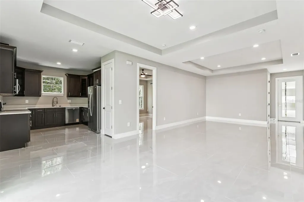 310 N Lemon Avenue Brooksville FL 34601