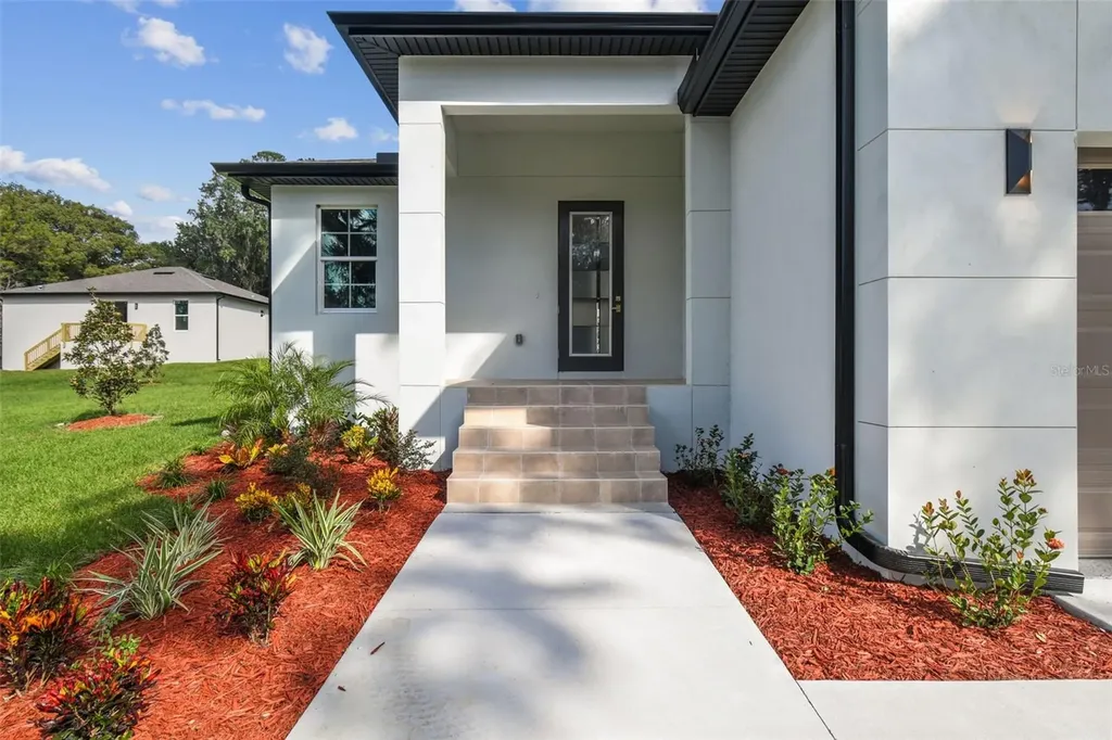 310 N Lemon Avenue Brooksville FL 34601