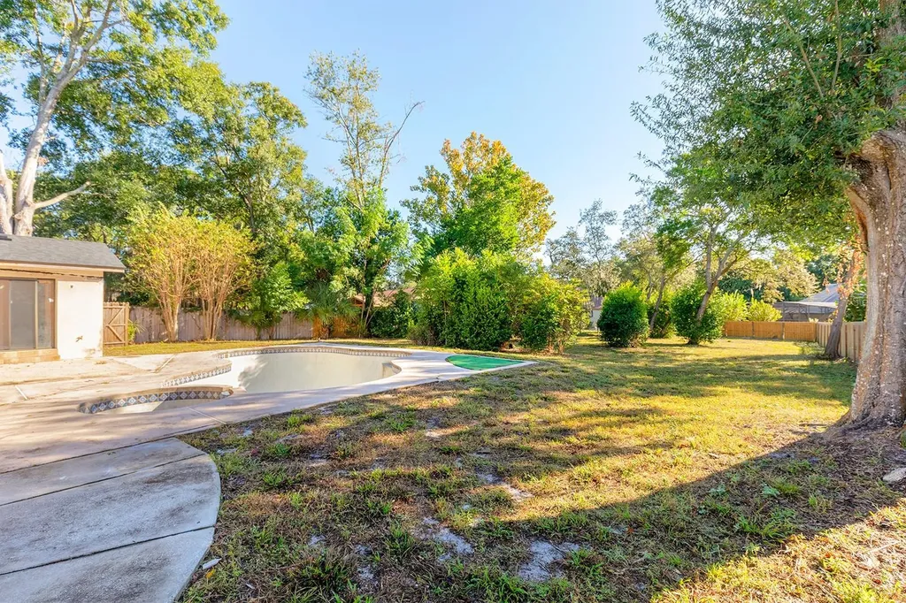 5701 Pitch Pine Drive Orlando FL 32819