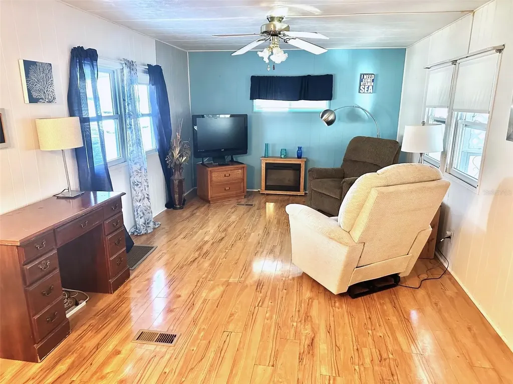9790 66th Street N Pinellas Park FL 33782