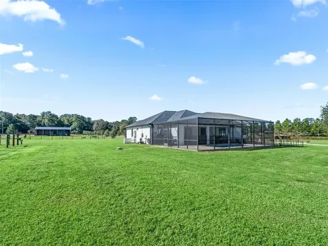 9209 W Highway 316 Reddick FL 32686