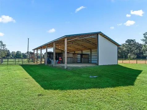 9209 W Highway 316 Reddick FL 32686