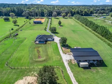 9209 W Highway 316 Reddick FL 32686