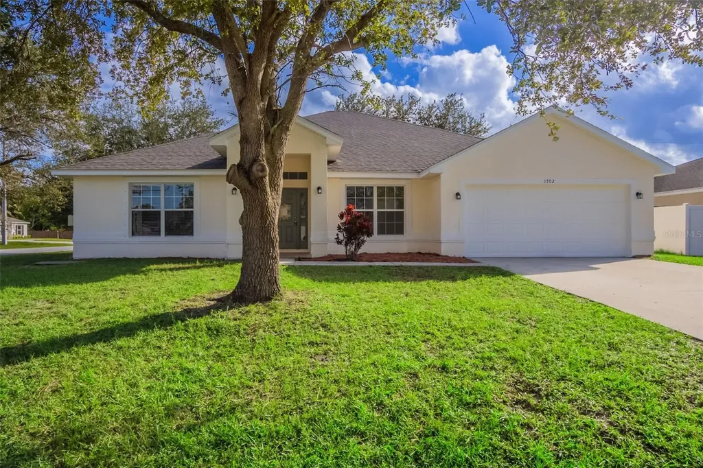 1702 SW Penrose Avenue Port St Lucie FL 34953