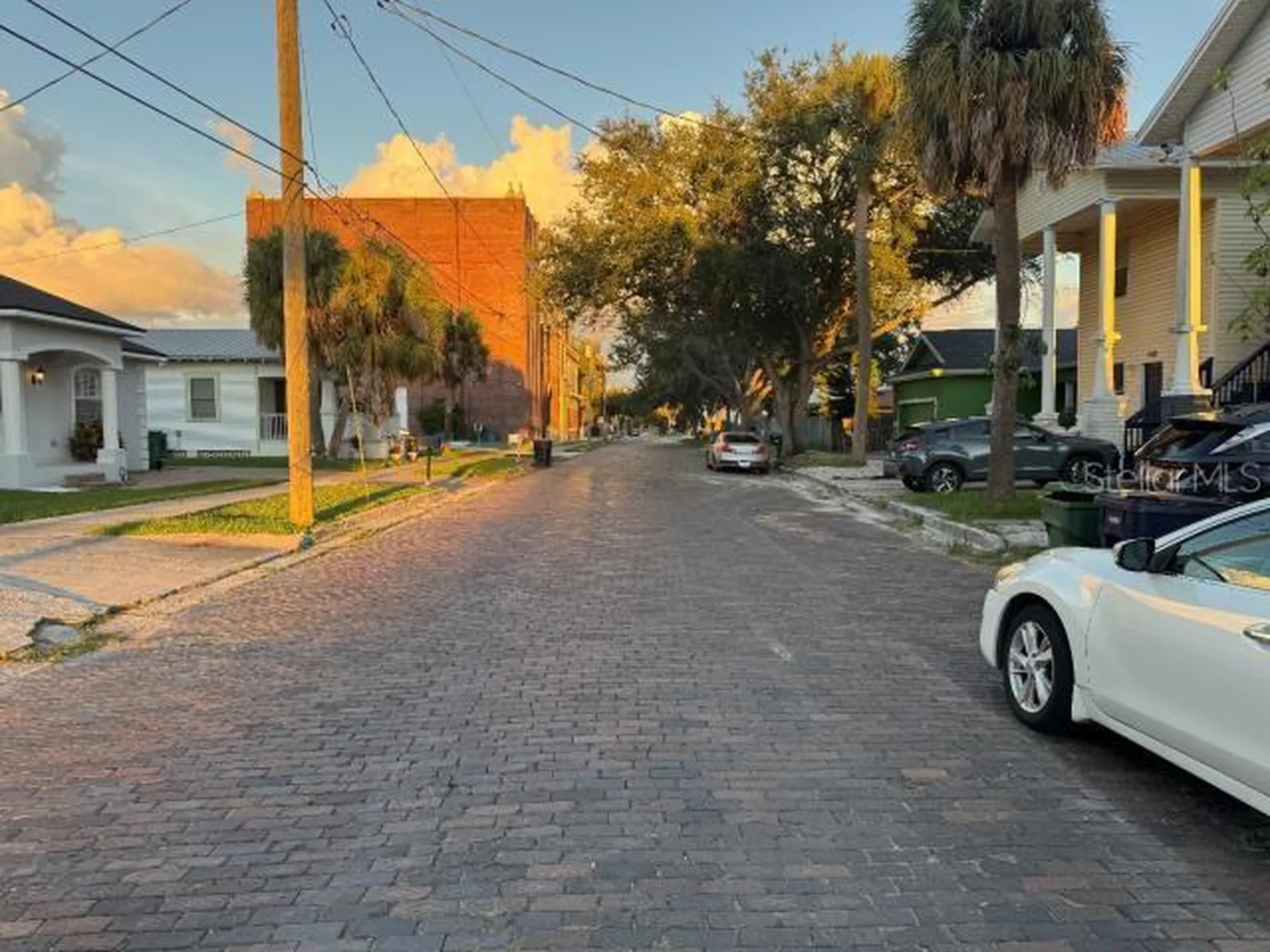 2328 W Cherry Street Tampa FL 33607