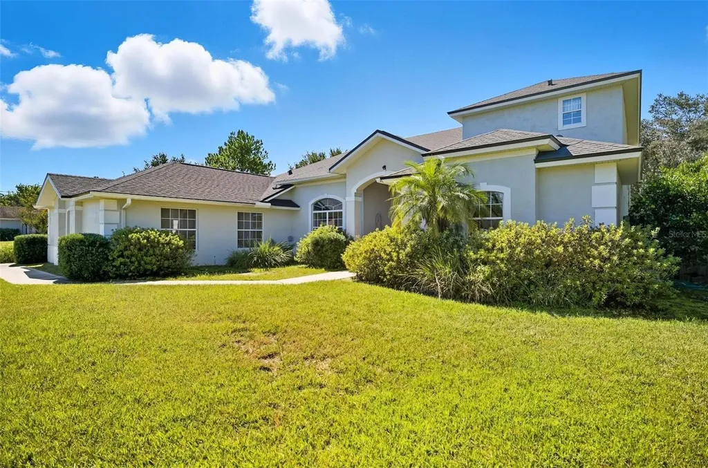 8 Lewis Shire Palm Coast FL 32137