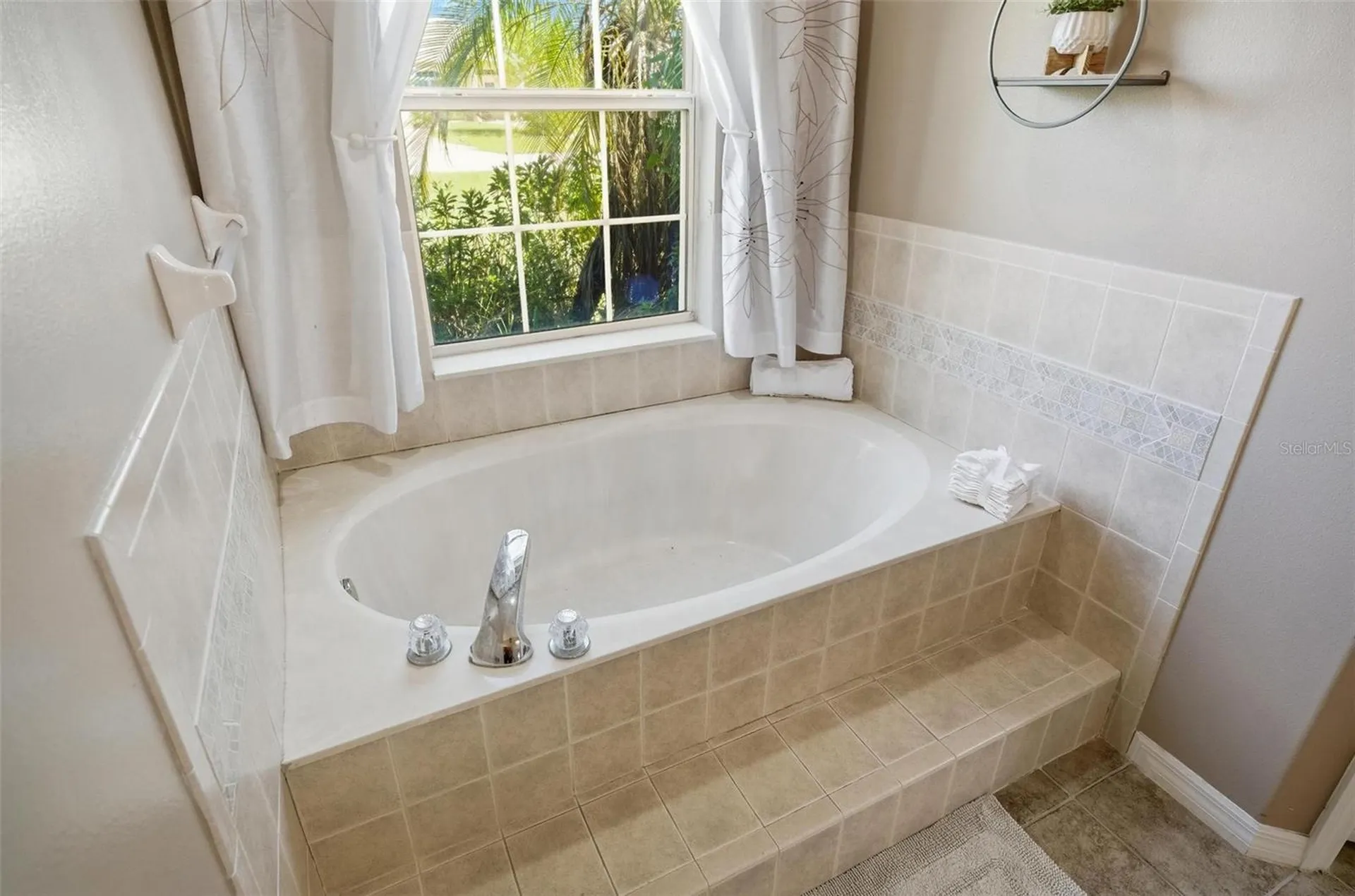 8 Lewis Shire Palm Coast FL 32137