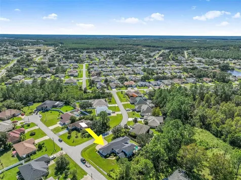 8 Lewis Shire Palm Coast FL 32137