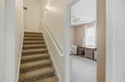 8 Lewis Shire Palm Coast FL 32137