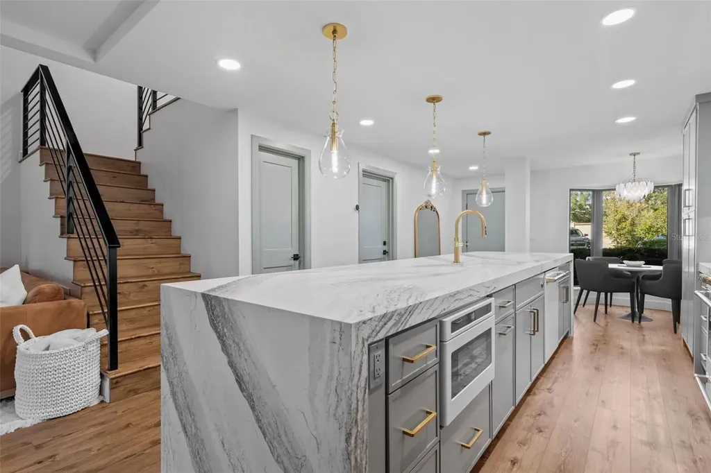 219 Quayside Circle Maitland FL 32751