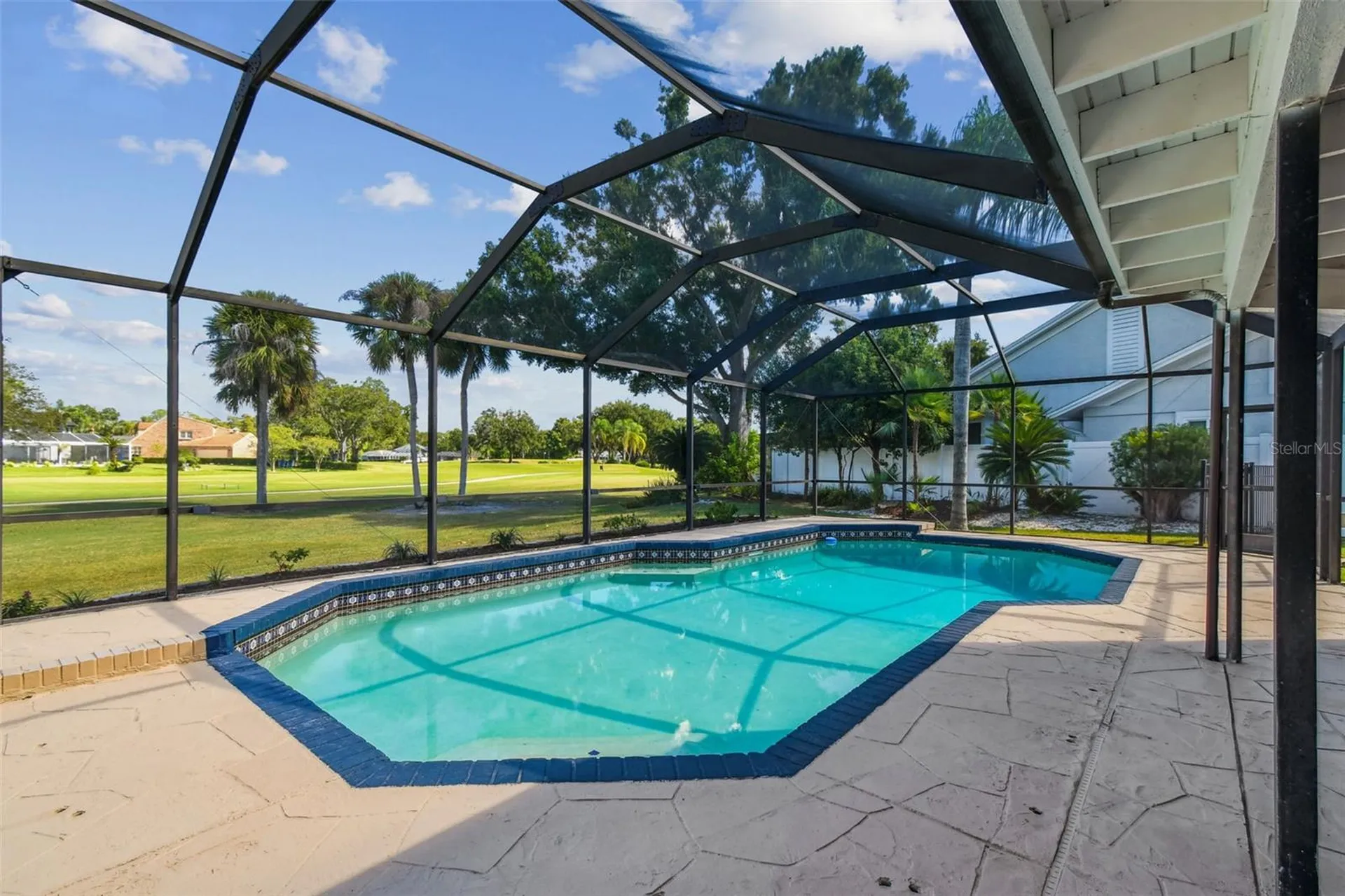 14603 Village Glen Circle Tampa FL 33618