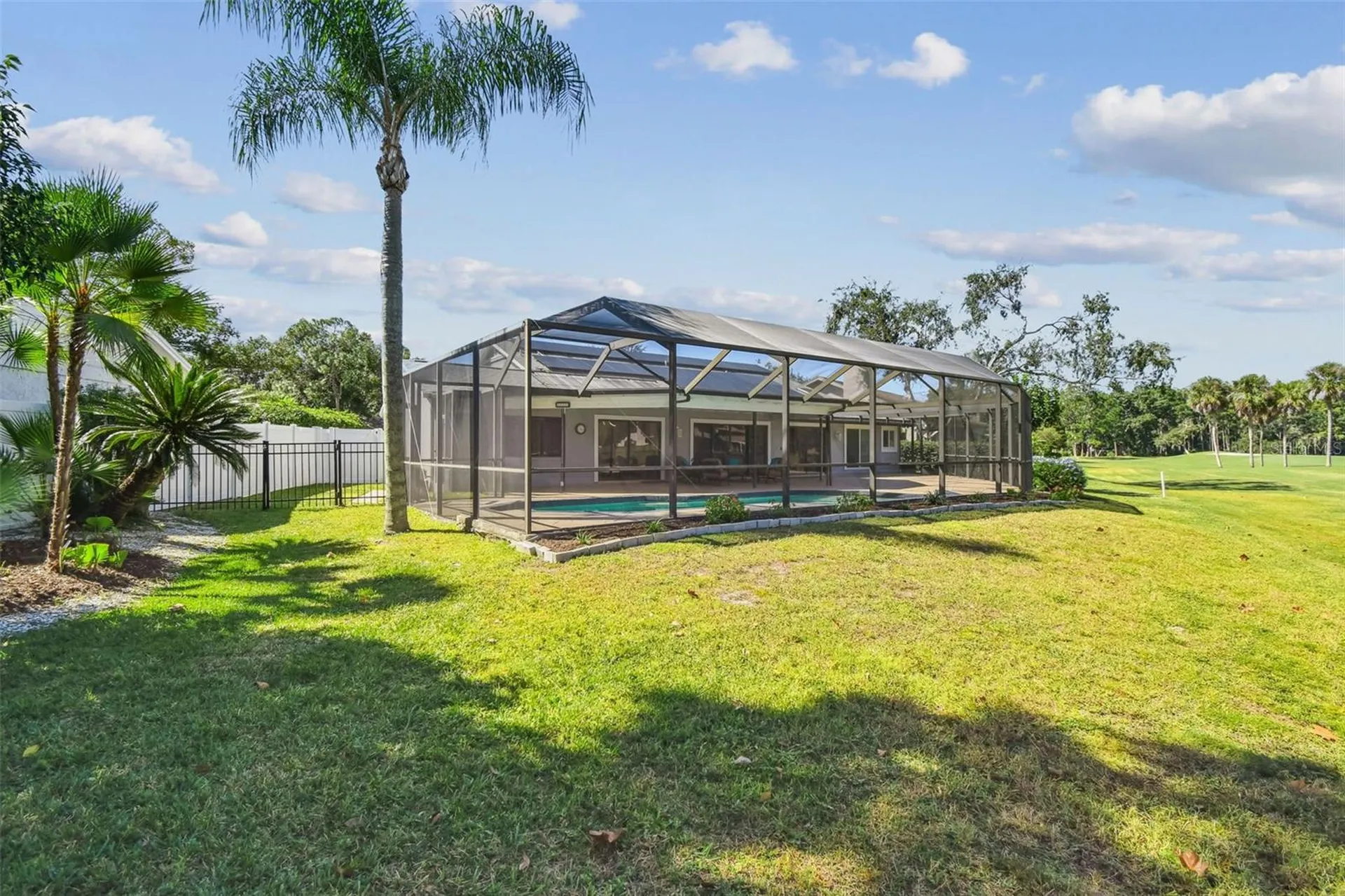 14603 Village Glen Circle Tampa FL 33618