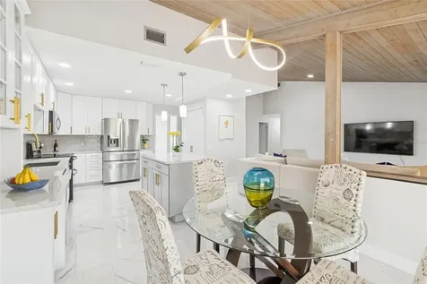 14603 Village Glen Circle Tampa FL 33618