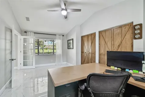 14603 Village Glen Circle Tampa FL 33618